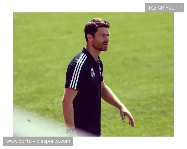 勒沃库森主帅阿隆索：低控球率高效反击战术的设计逻辑