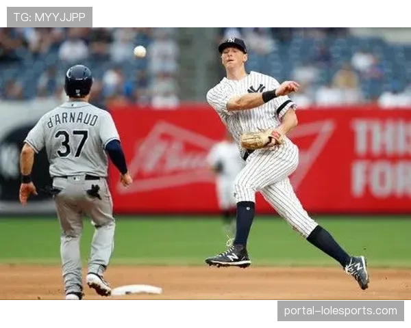 酿酒人后援投手连续解决九名打者，封锁红雀打线夺胜